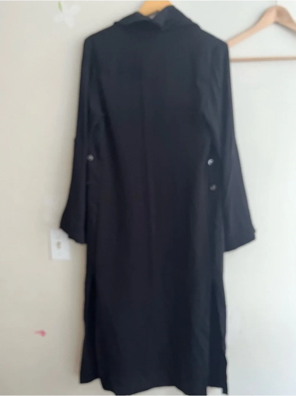 Babaton Kahlo Robe - Picture 4 of 5